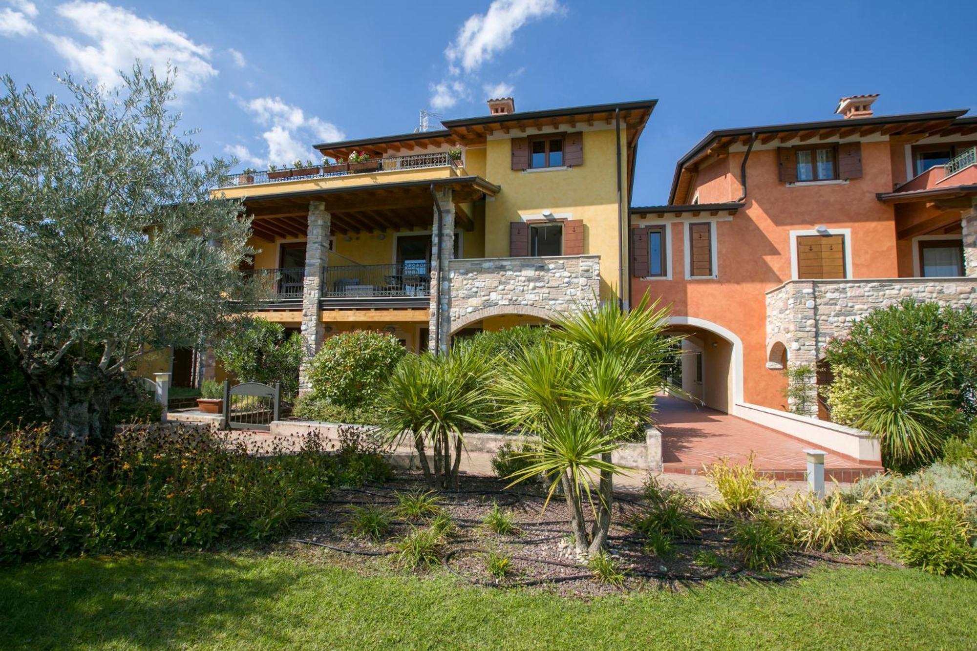 Casa Valtenesi โปลเปนาซเซ เดล การ์ดา ภายนอก รูปภาพ