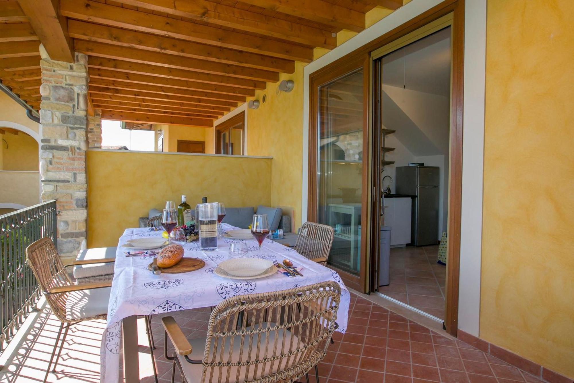 Casa Valtenesi โปลเปนาซเซ เดล การ์ดา ภายนอก รูปภาพ