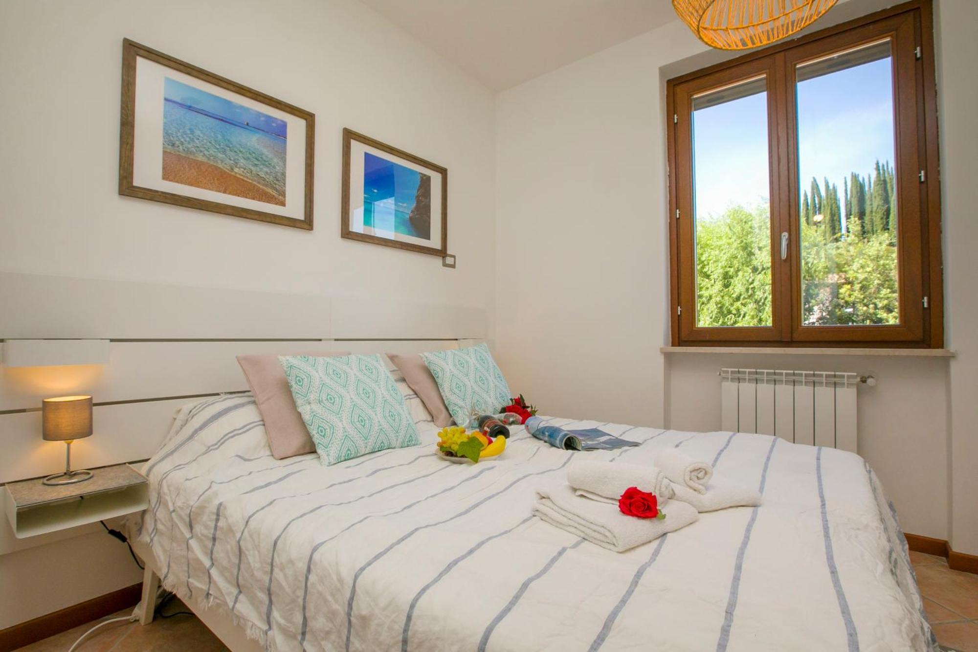 Casa Valtenesi โปลเปนาซเซ เดล การ์ดา ภายนอก รูปภาพ